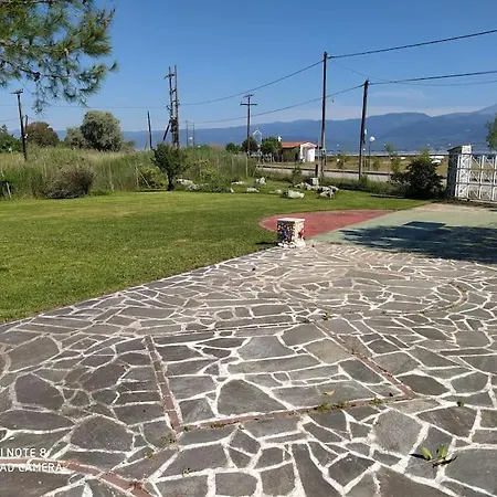 Holiday home Serafim House *