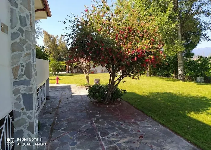 Holiday home Serafim House