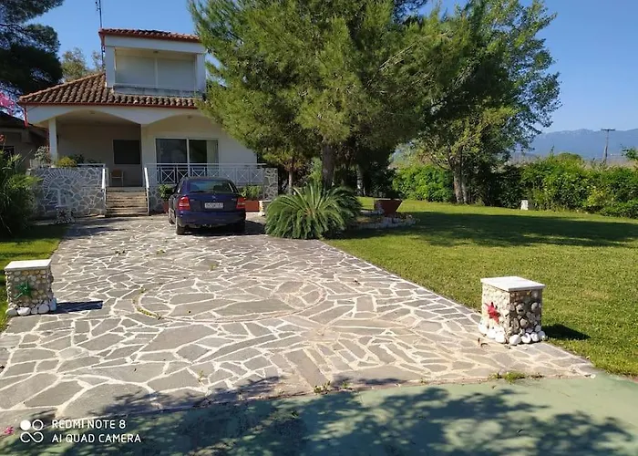 Serafim House Thronion